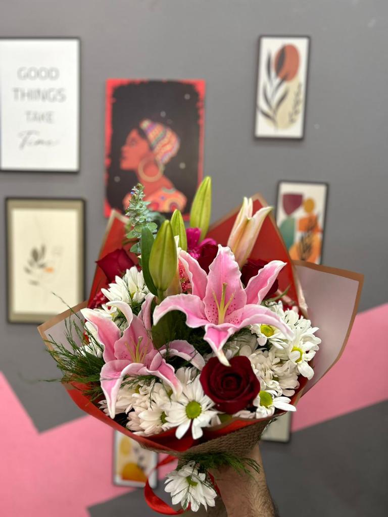 karisik-mevsim-buketi-snt52