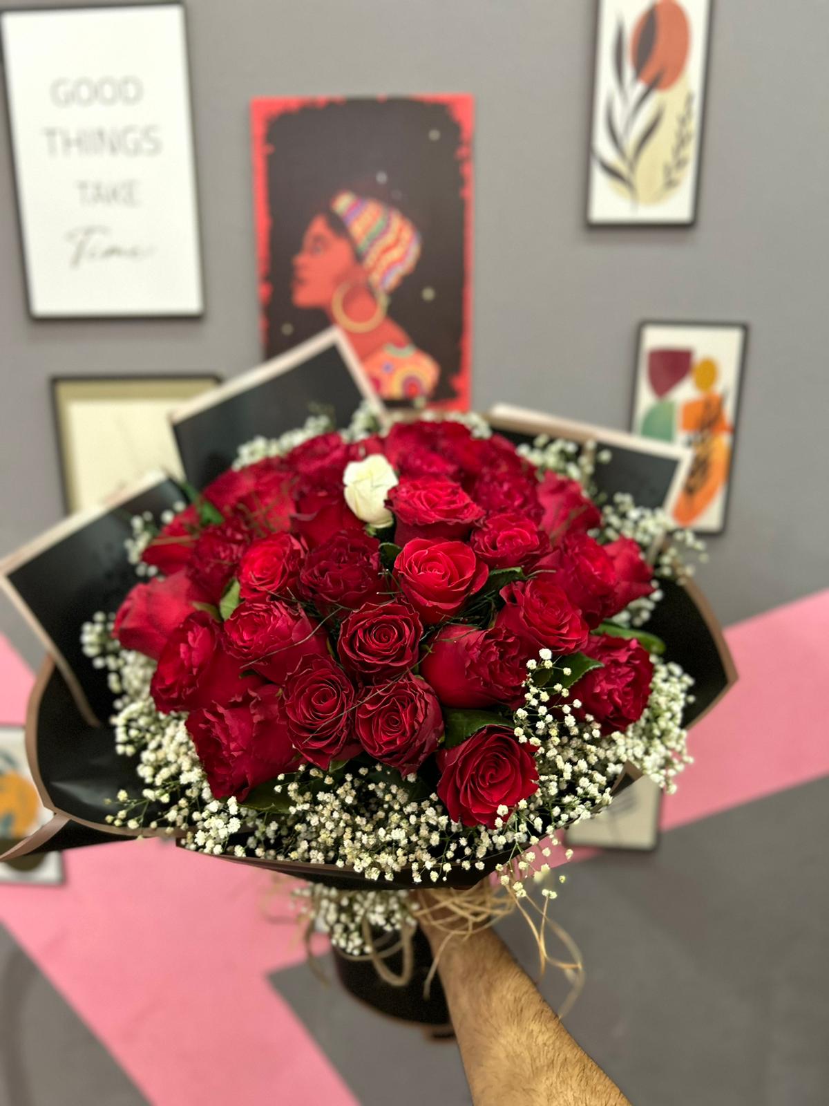 41-adet-kirmizi-gul-buketi-oval--snt30