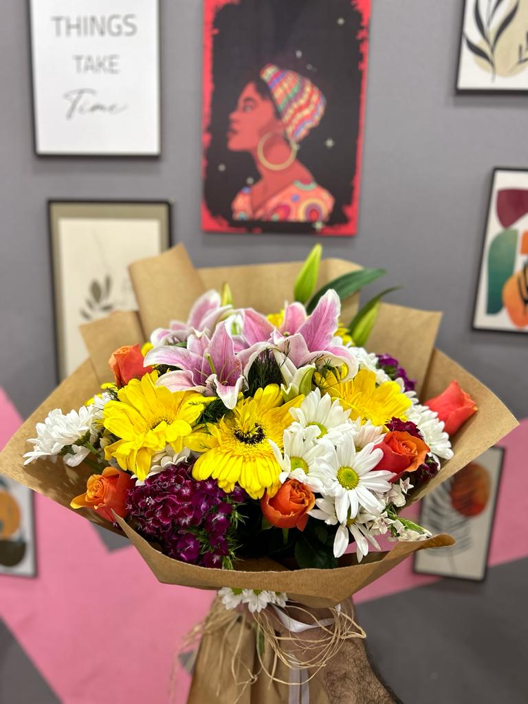 kraft-kagitta-renkli-buket-snt49